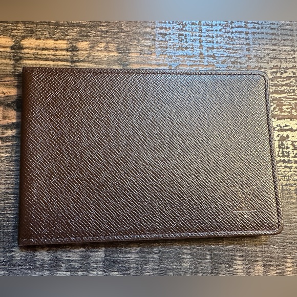 Louis Vuitton Handbags - LOUIS VUITTON PROJECT PIECE CHOCOLATE BROWN LEATHER CARD HOLDER